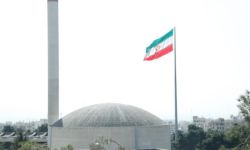 إيران توقفُ تعاملها مع منظمة الطاقة الذرية بشكل رسمي